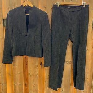 Suit black and white with fine pattern 2 piece blazer size 8 pants size 10